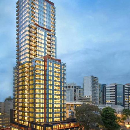 Top Floor Harbour View And Skytower View Apartment In Cbd Auckland Buitenkant foto